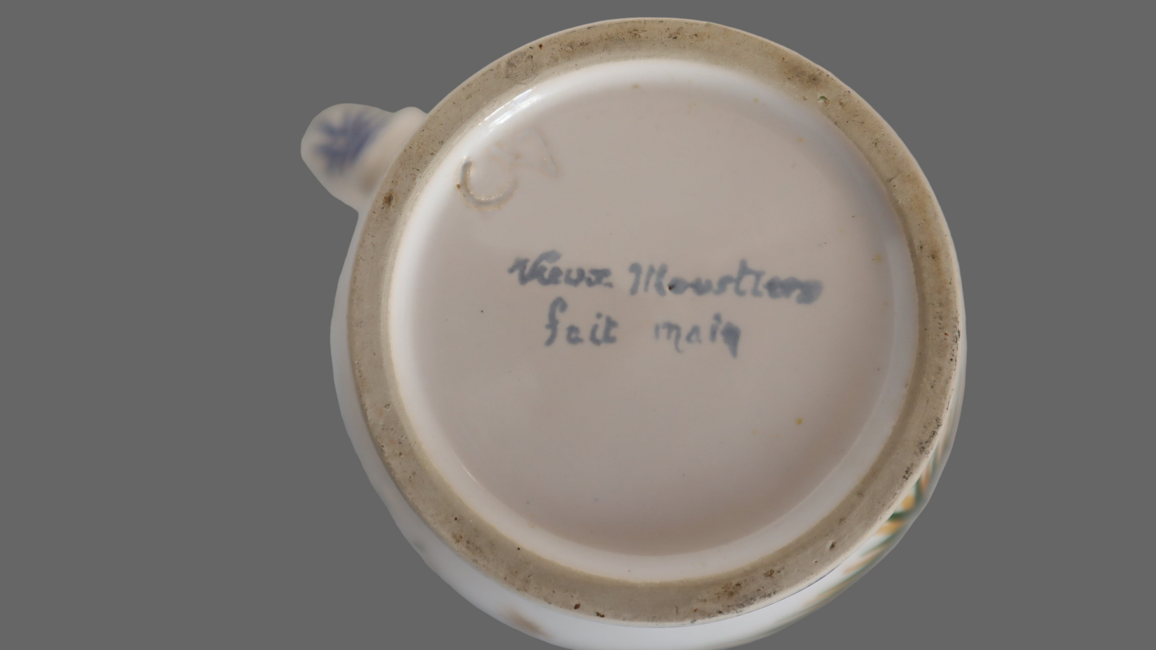 Smuk kande - "Moustiers"