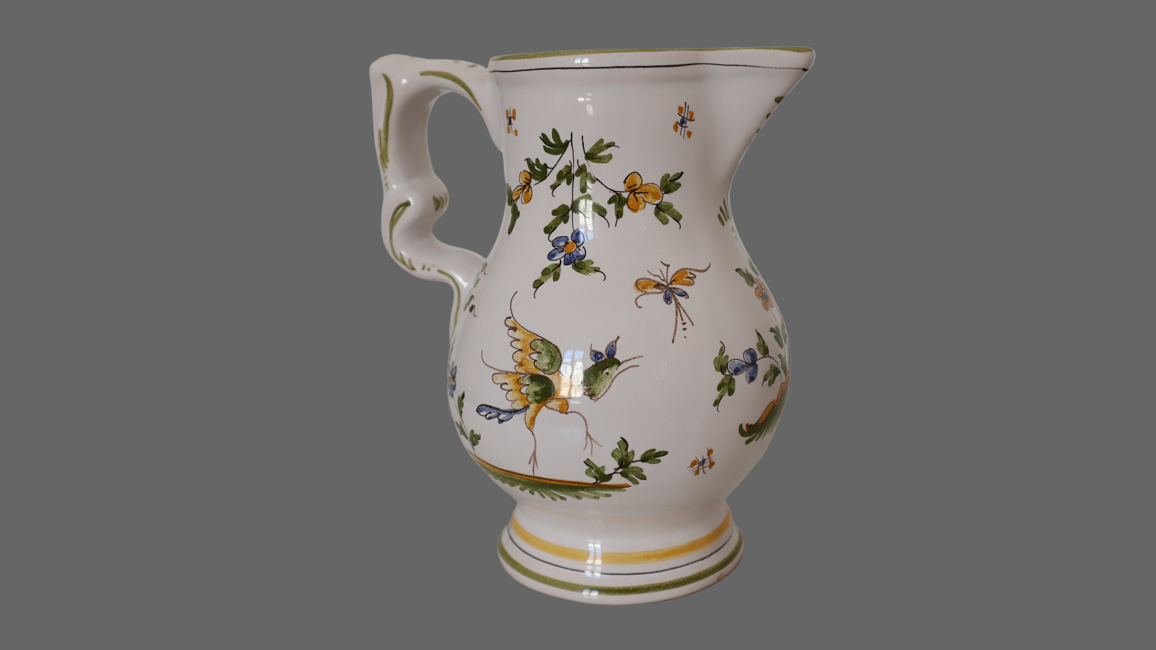 Kande i håndmalet fajance