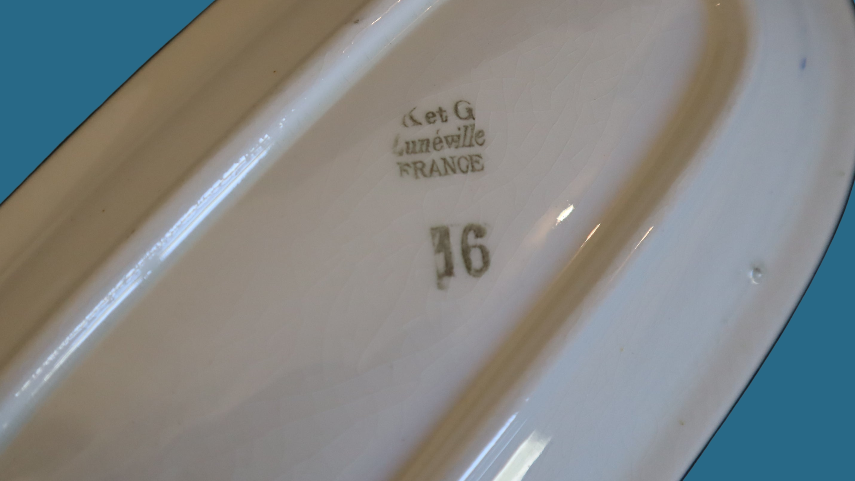 Antik fajance sæbeskål