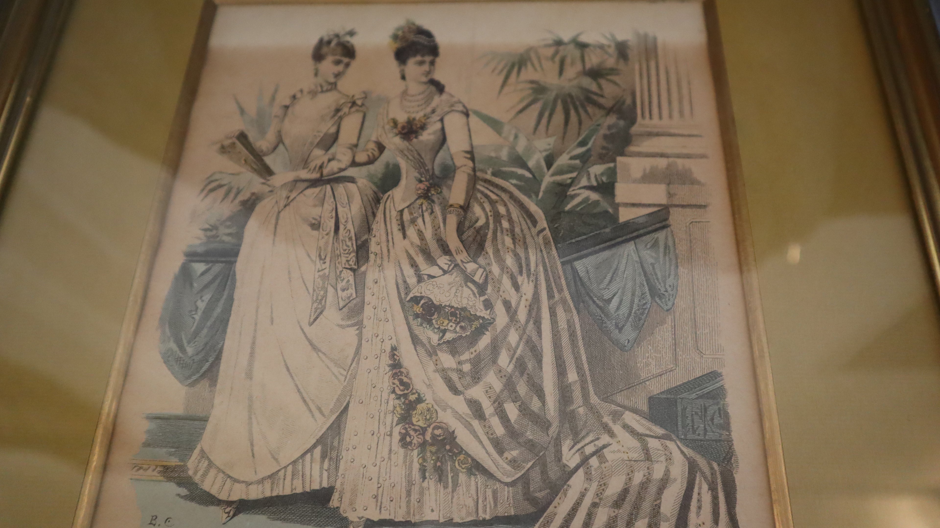 Journal des Demoiselles - håndkoloreret modeplade i guldramme