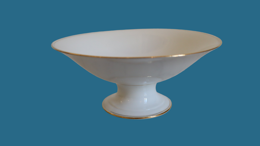Limoges opsats / skål på fod – hvidt porcelæn med guldkant