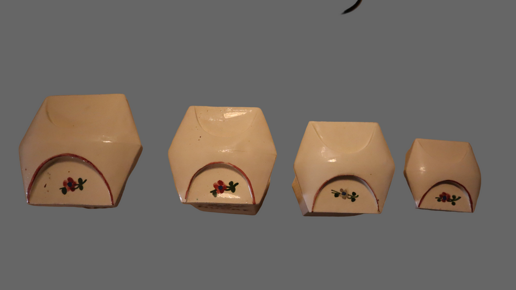 Vallauris “pots à épices” – 4 stk. (FARINE, SUCRE, SEL, THÉ) – håndmalet